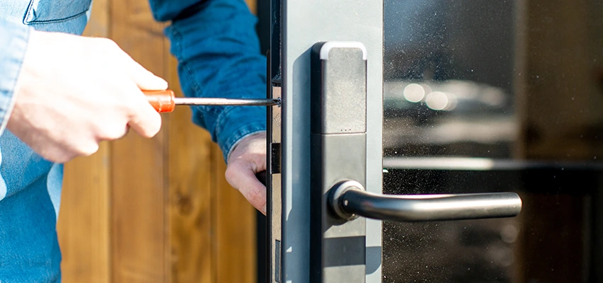 Aluminium Door Lock Replacement in Tehachapi, California